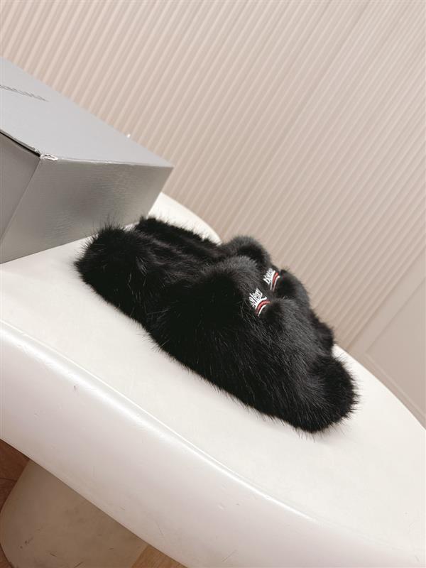 20251128184419264 240